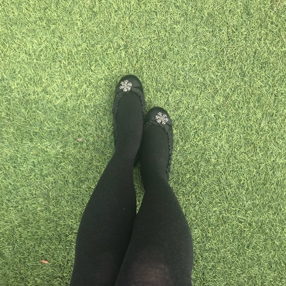 Vera Wang ballet flats - Picture 3 of 3