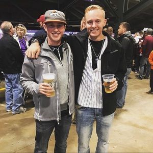 Meet your Posher, Andrew