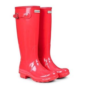 Hunter coral red rain boots