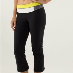 Lululemon gather and crow crop leggings size 6