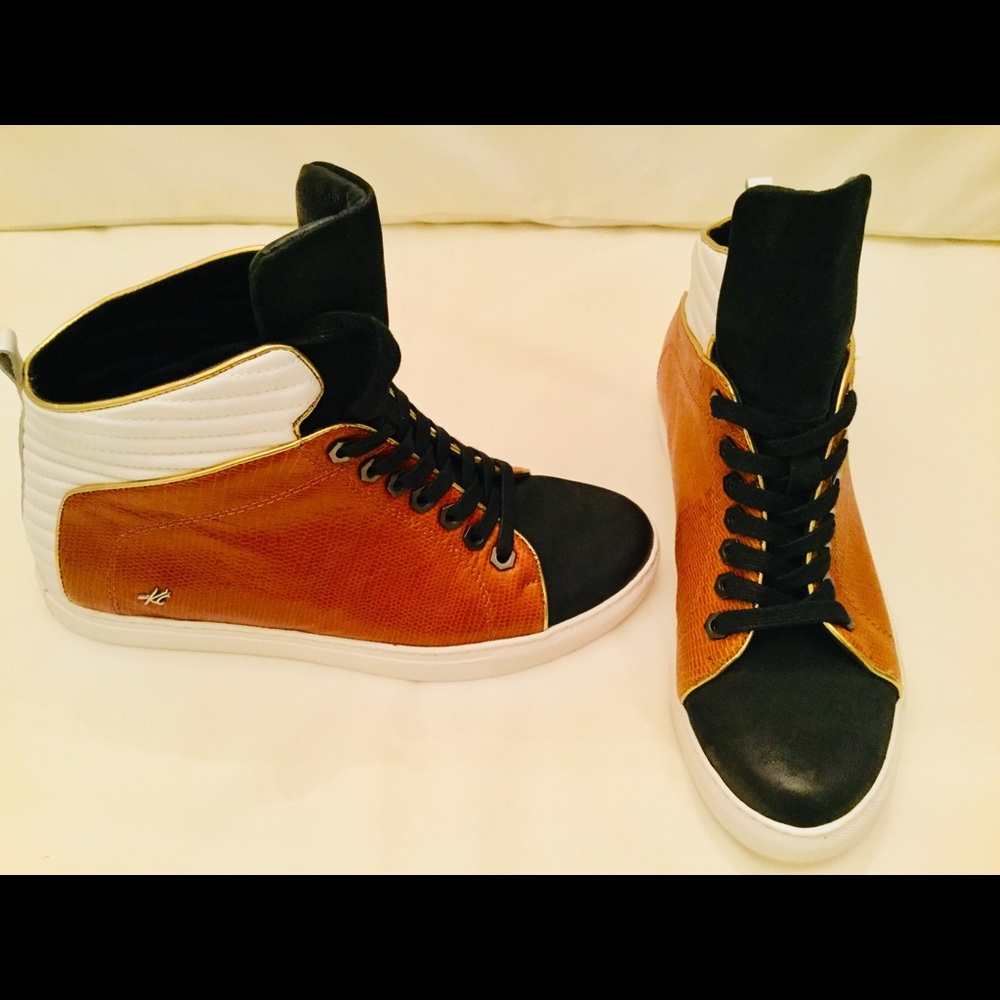 Nice Pair Of Barely Used Kennethcole Sneakers Ladd - image 4