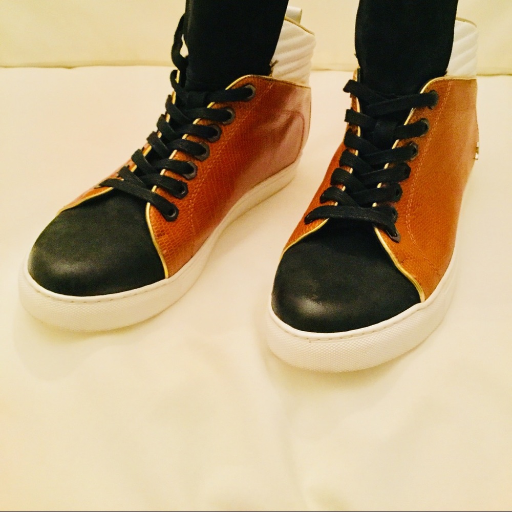 Nice Pair Of Barely Used Kennethcole Sneakers Ladd - image 5