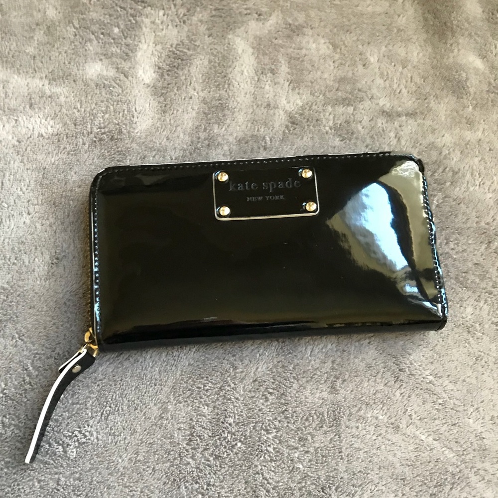 Black Patent Kate Spade wallet - Picture 1 of 5