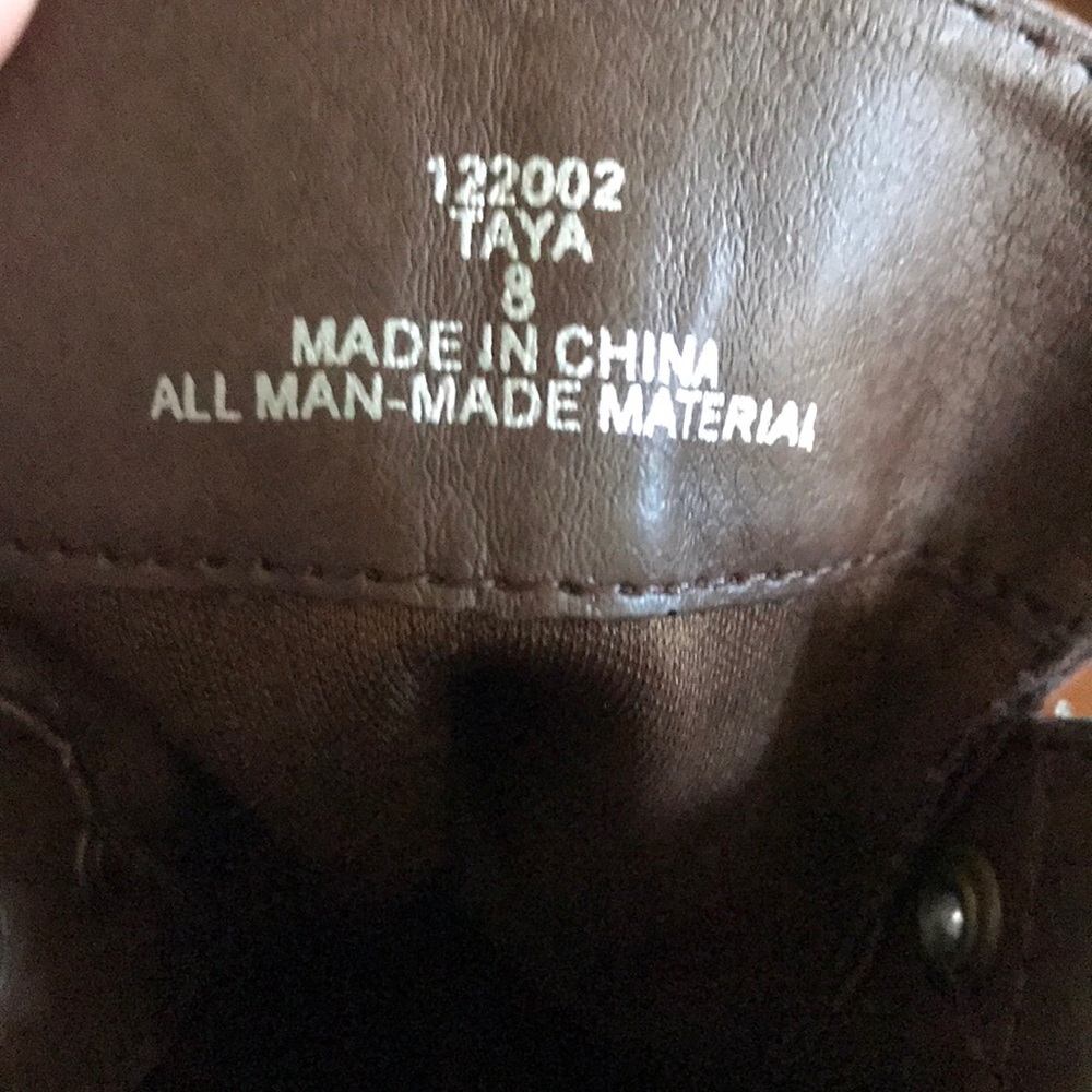 Boots 👢 - Picture 5 of 5