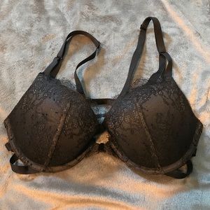 32 D Victoria’s Secret Racerback Bra