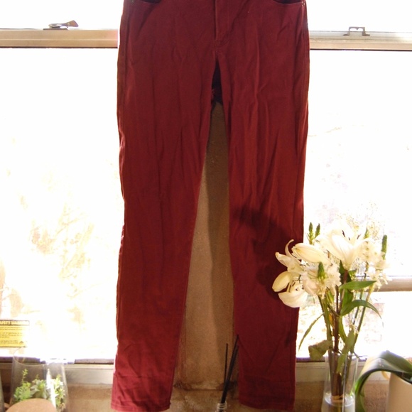 Burgundy Jeans Size 6 - Picture 2 of 3