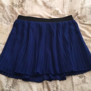 NWOT Blue Pleated Mini Skirt