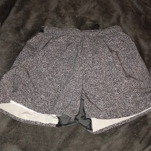 Men’s grey lulu lemon shorts