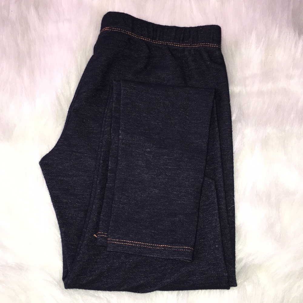 Leggings navy color, never worn