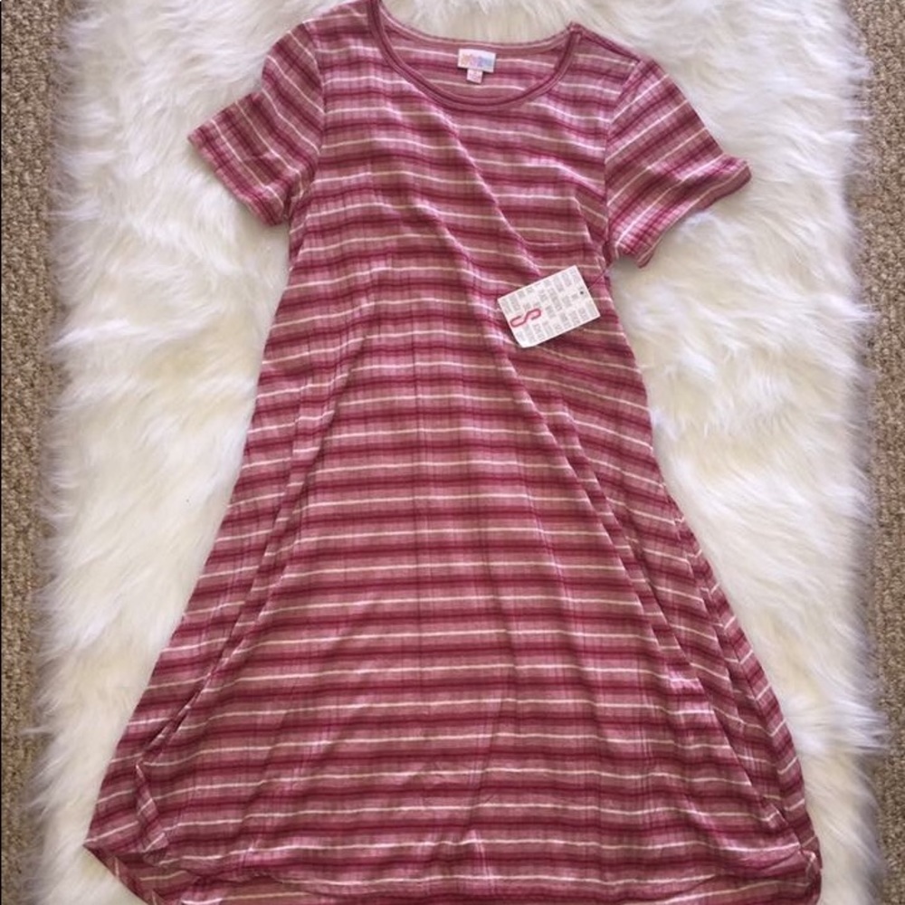 SOLD NWT CARLY