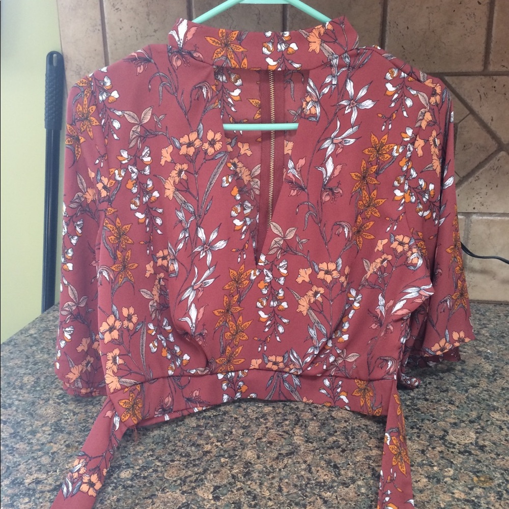 Crop top blouse