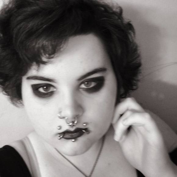 Meet your Posher, Wendy - Picture 1 of 1