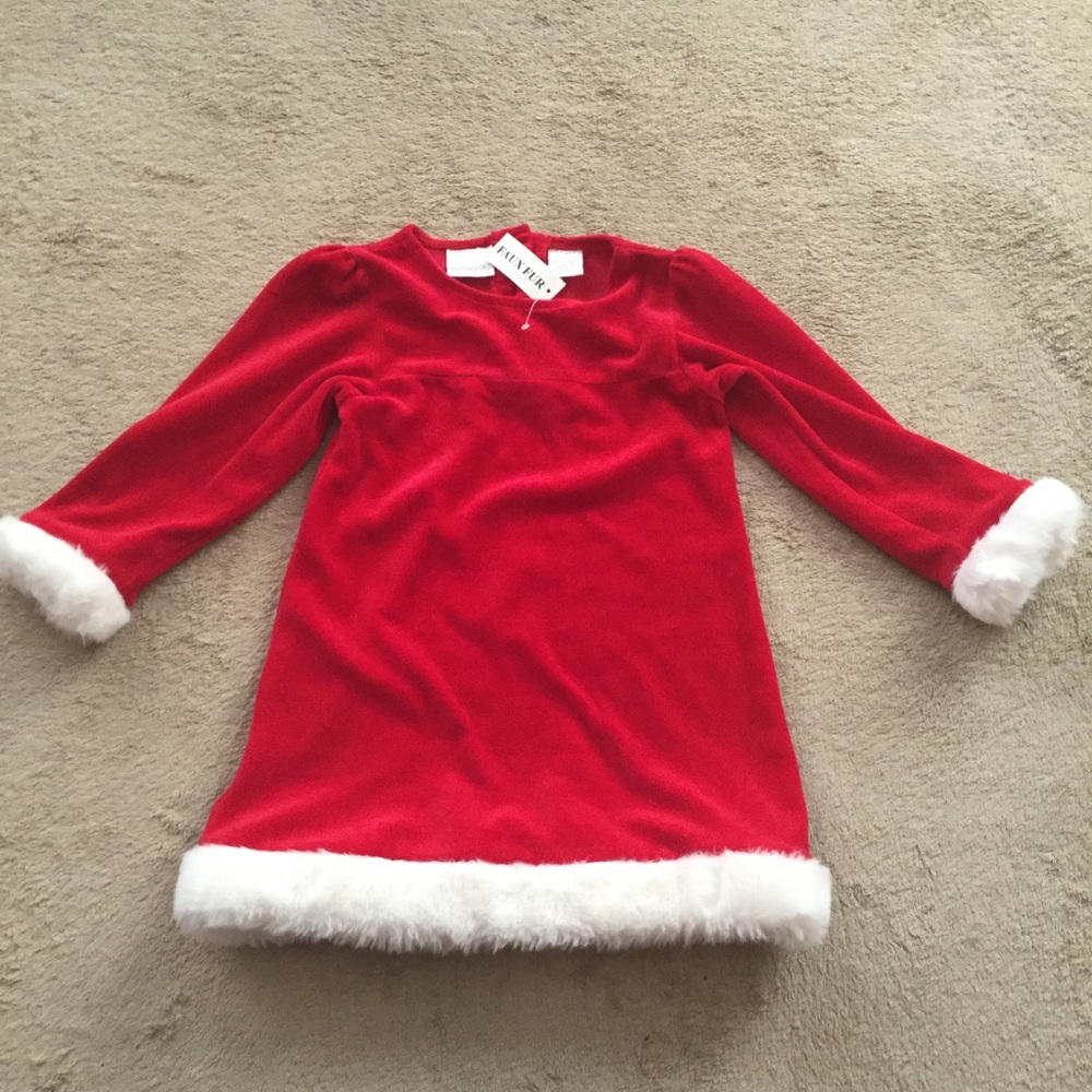 CHRISTMAS MINI WEAR GIRL'S DRESS AND CAPE.💕