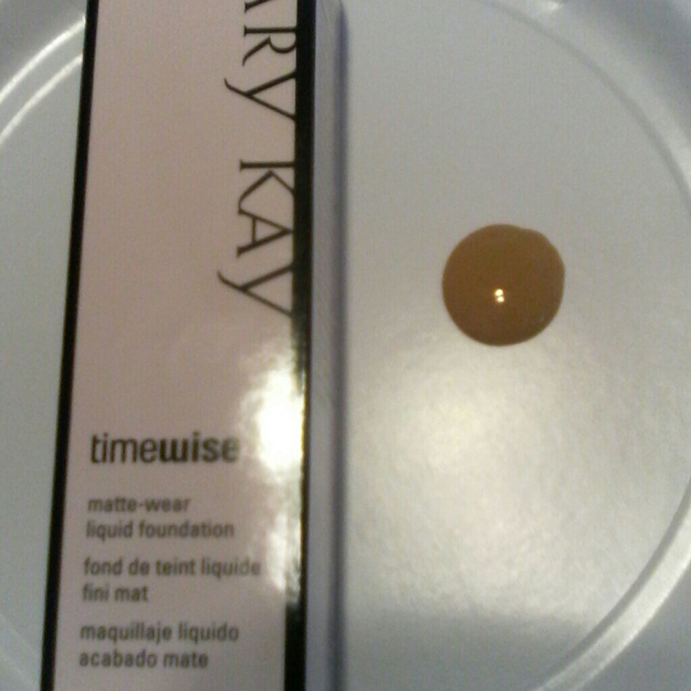 Mary Kay matte-wear liquid foundation