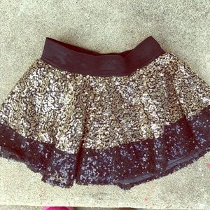 Girl’s sequin skirt.