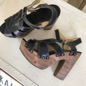 Bed Stu wood platforms