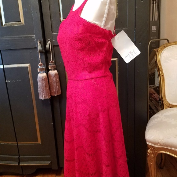 *SOLD*Halter Red lace Dress xs NWT - Picture 4 of 10