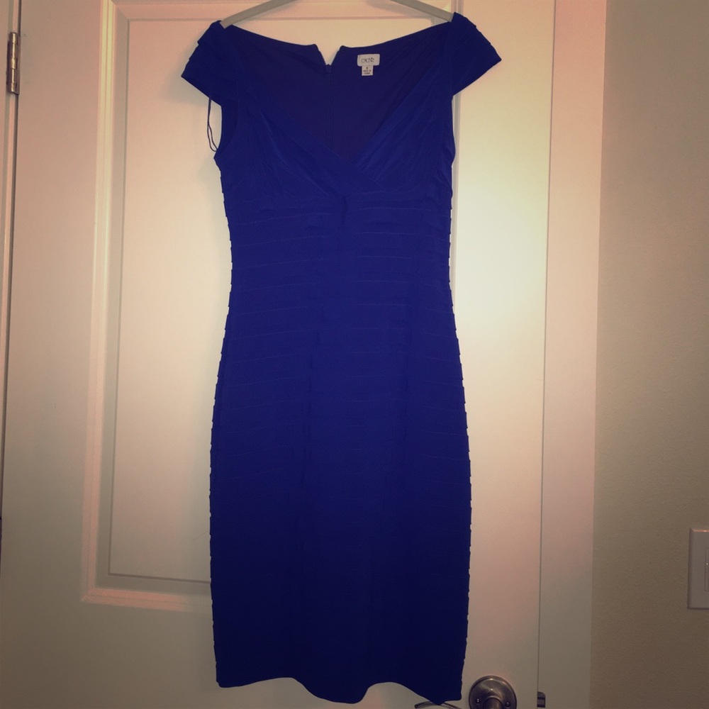 Cache royal blue bandage bodycon dress