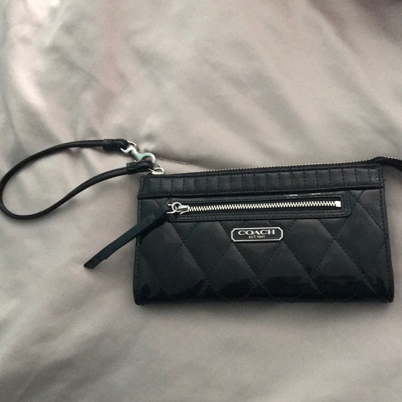Wristlet - Picture 1 of 4