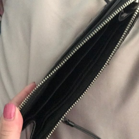 Wristlet - Picture 3 of 4