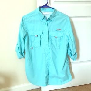 Columbia women’s fishing shirt size small