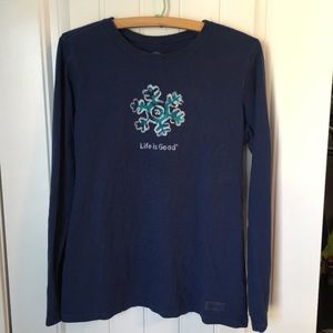 Long sleeve snowflake shirt