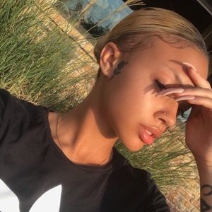 Meet your Posher, Tana