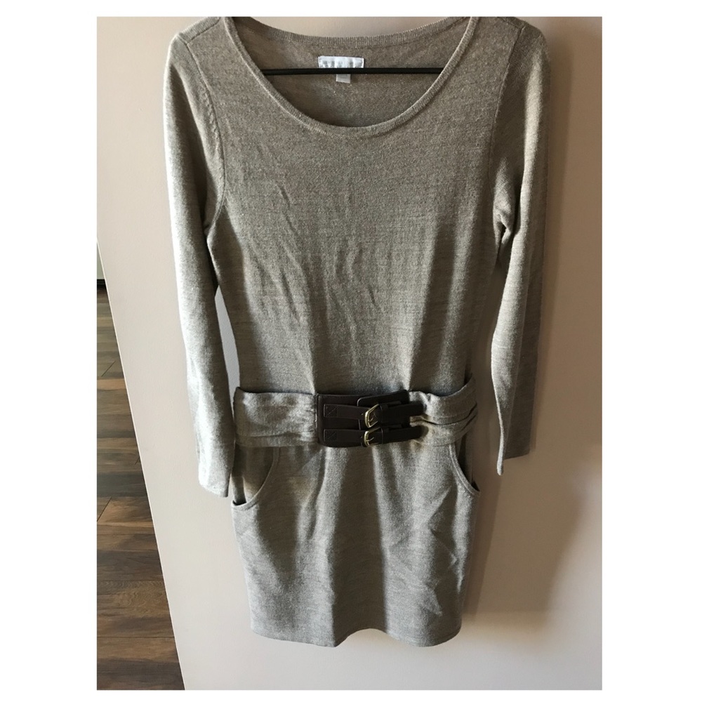 New York & Company brown/tan sweater dress