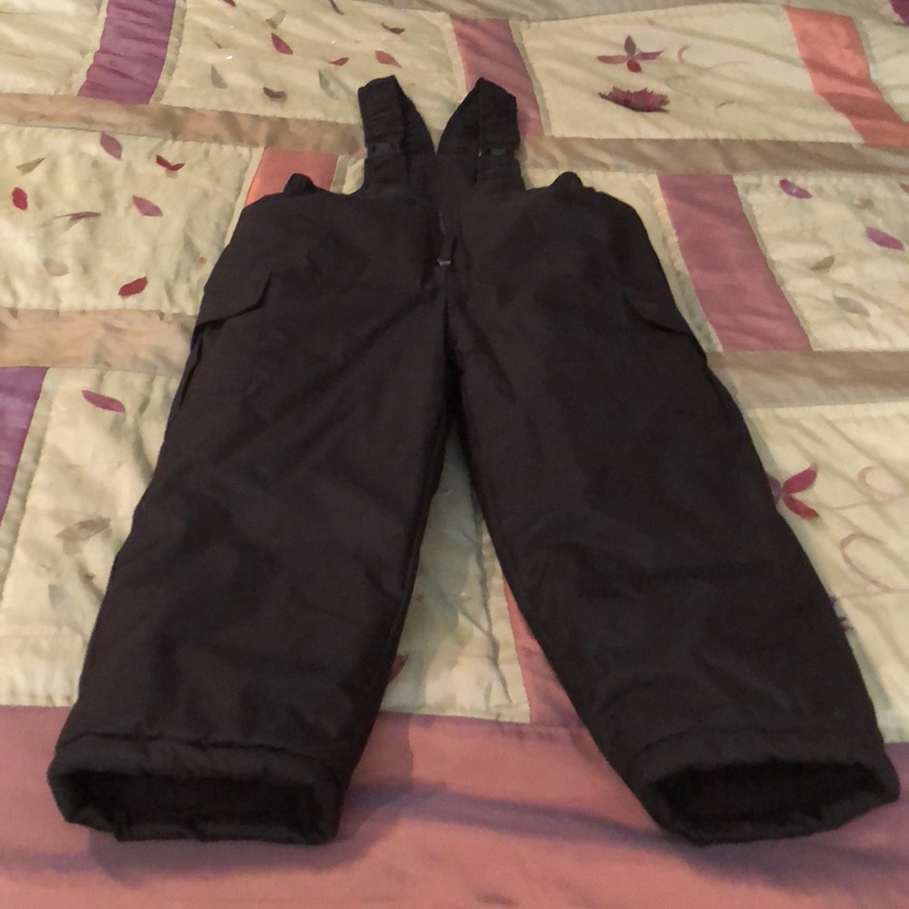 Kids snow suit