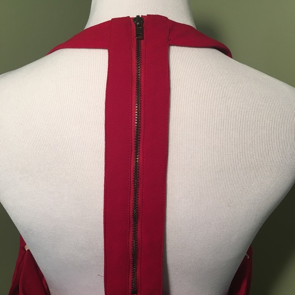 LINE & DOT Sleeveless Top - Picture 7 of 7