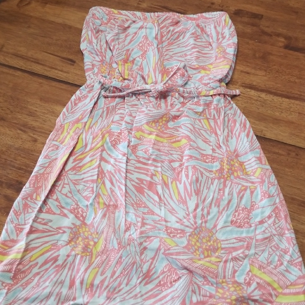 Cute cotton dress. Perfect for beach.