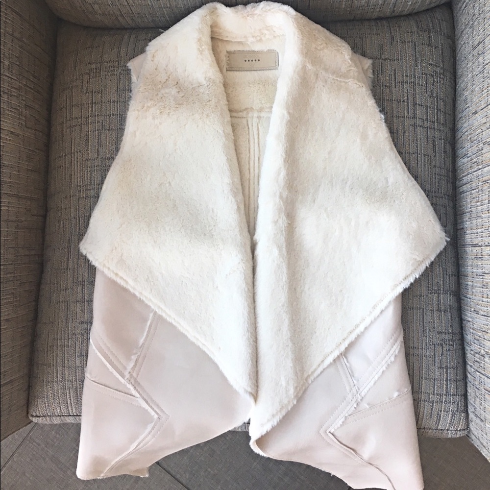 Super soft faux leather vest -great new condition!