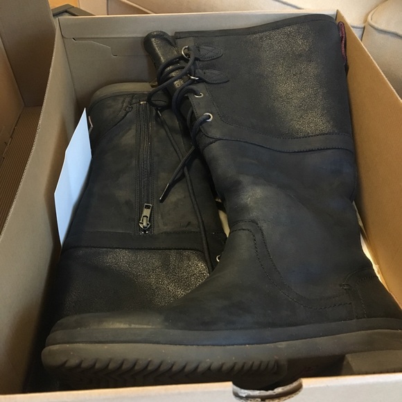 ❗️SOLD❗️UGG Elsa 14” Waterproof Boots - Picture 7 of 8