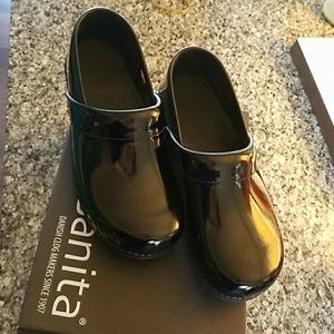 Brand new Sanita clogs 41
