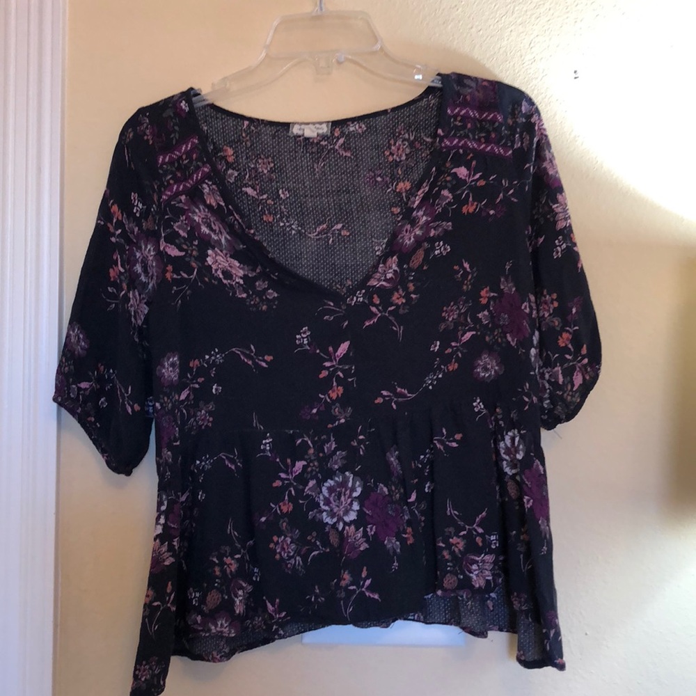 Floral V-neck blouse