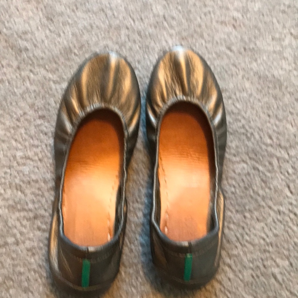 Tieks flats