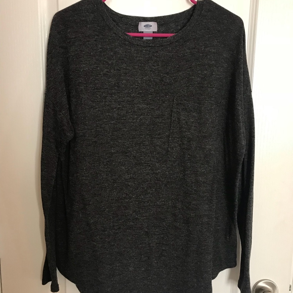Old Navy slouchy top with pocket