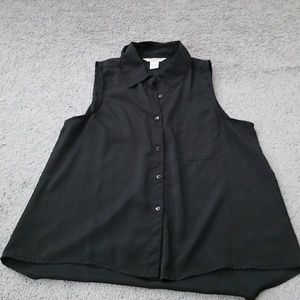 Sleeveless black button up shirt