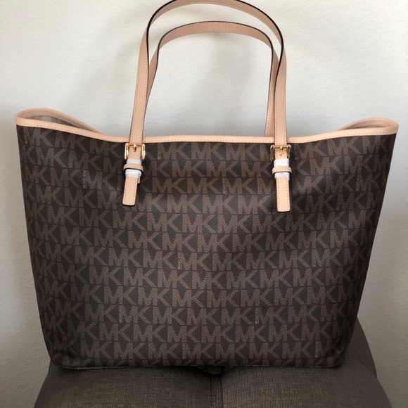 ONE LEFT!! NWT Michael Michael Kors Jet Set Travel - Picture 7 of 7