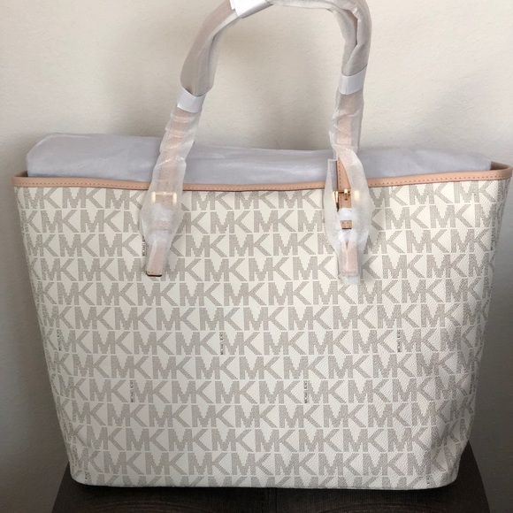 ONE LEFT!! NWT Michael Michael Kors Jet Set Travel - Picture 2 of 7