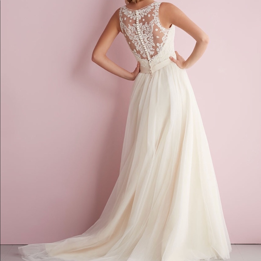 Allure bridal wedding dress. Romance edition 2716