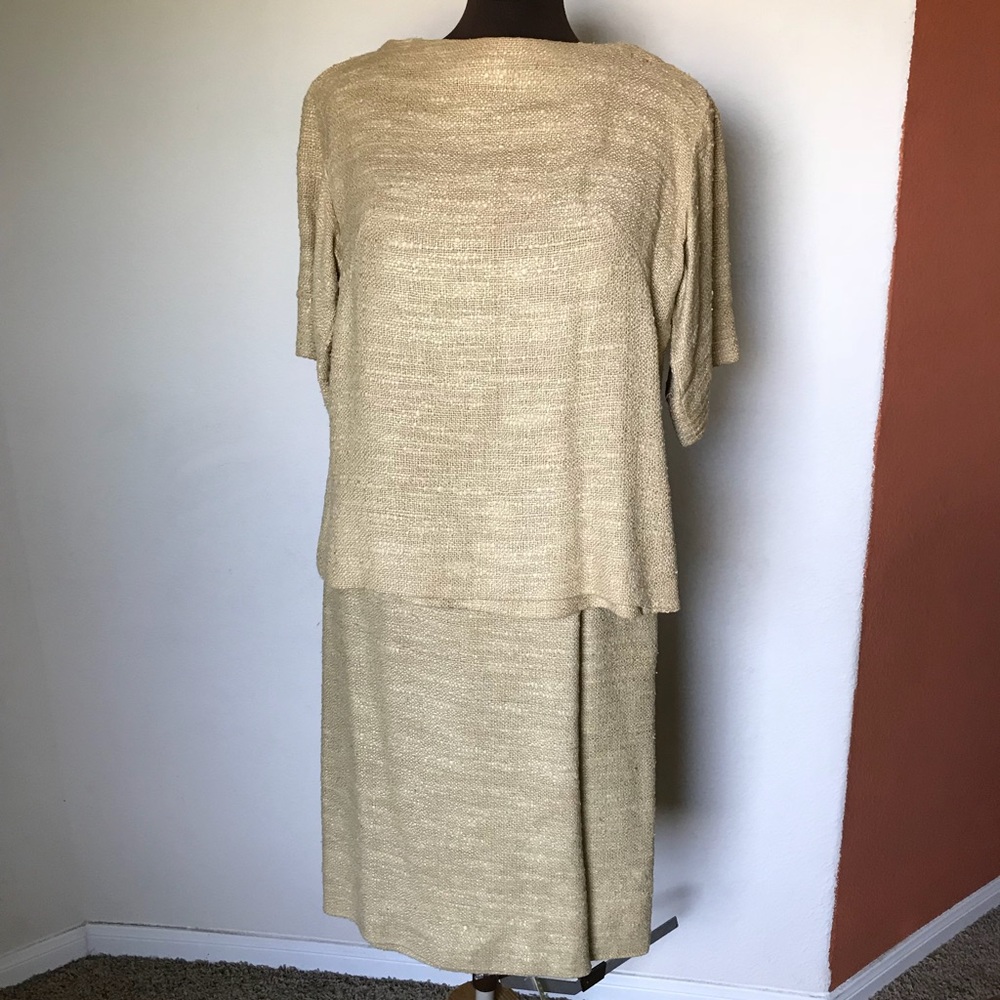 100%  silk business skirt and top. Neiman-Marcus