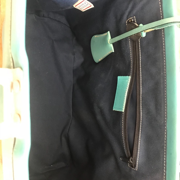 Dooney & Bourke Bag - Picture 3 of 3