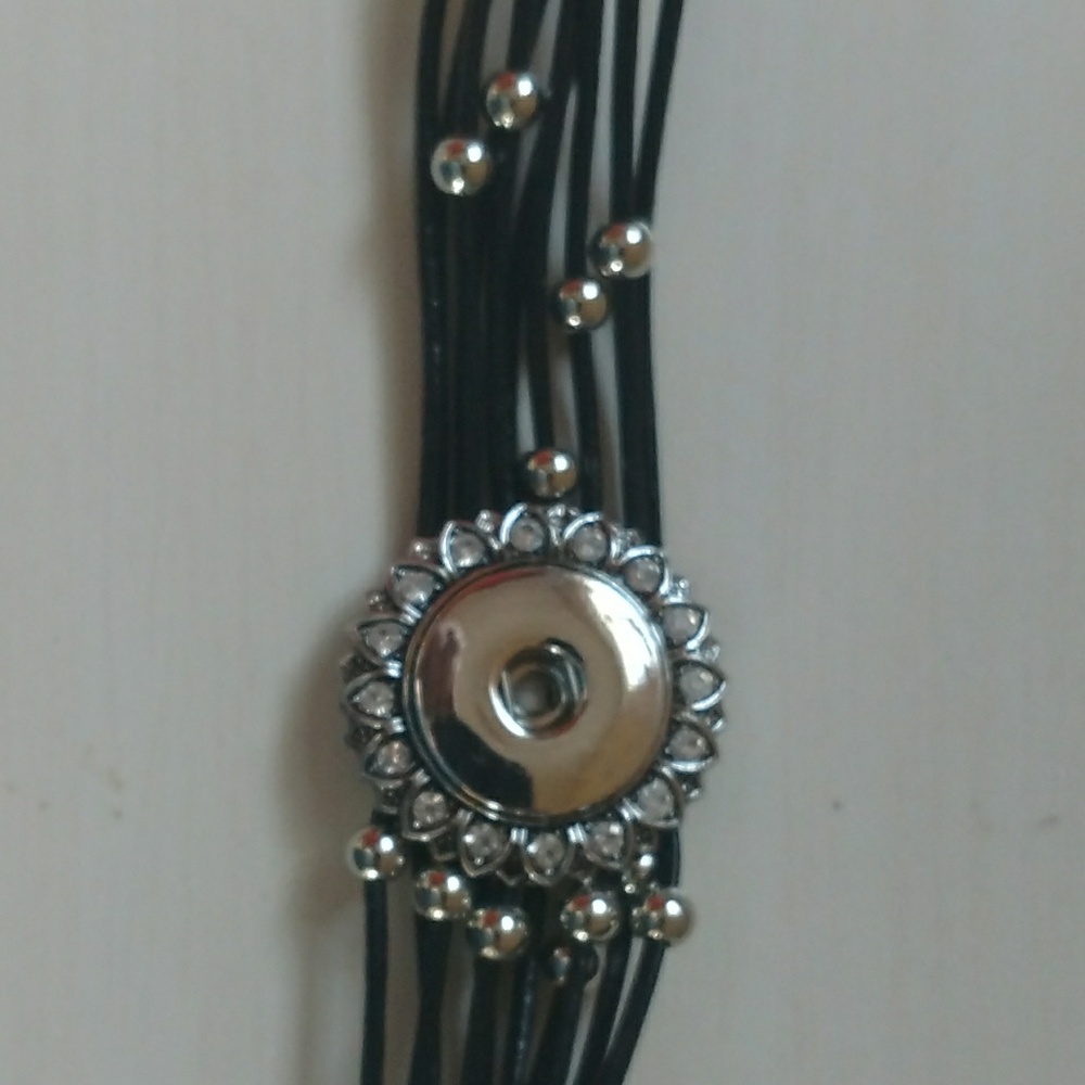 Snap bracelet