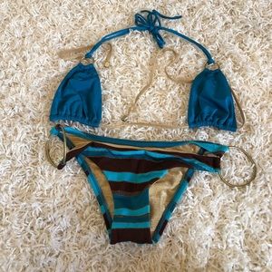 Vitamin C turquoise bikini