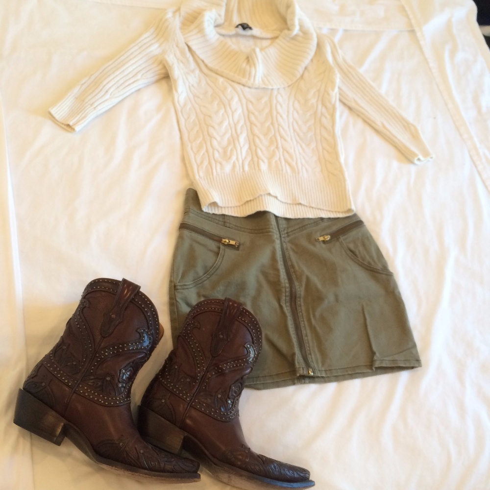 H&M Divided Olive Green Mini Military Skirt