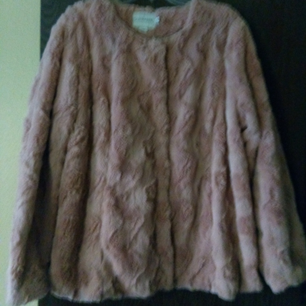 NWOT Hip-length lined, fake fur jacket ROSE COLOR