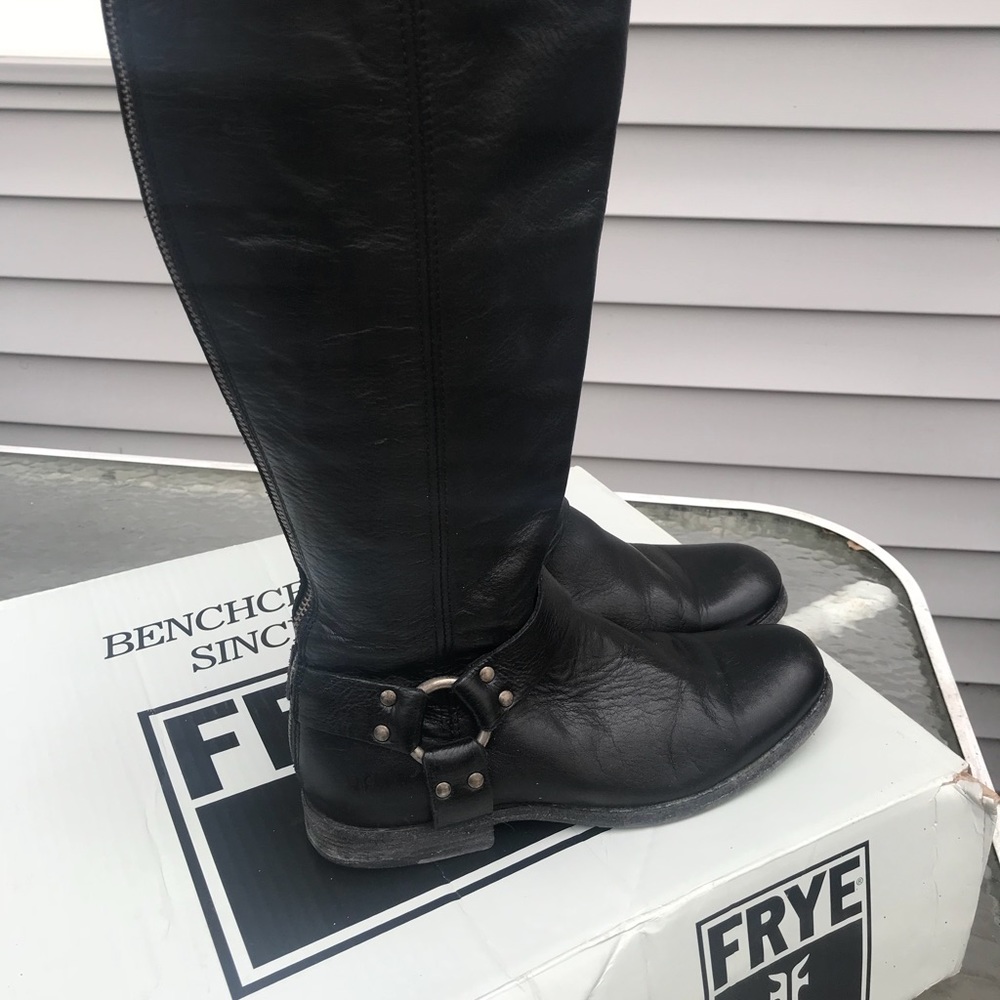 Frye size 8 boots