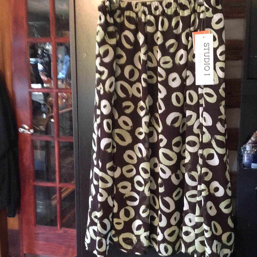 Women skirt
