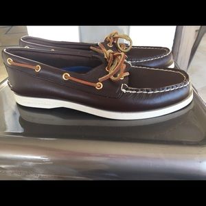 Women’s Sperry Top-Sider, classic brown leather